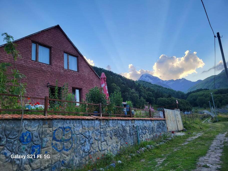 Peak House Villa Kasbegi Buitenkant foto